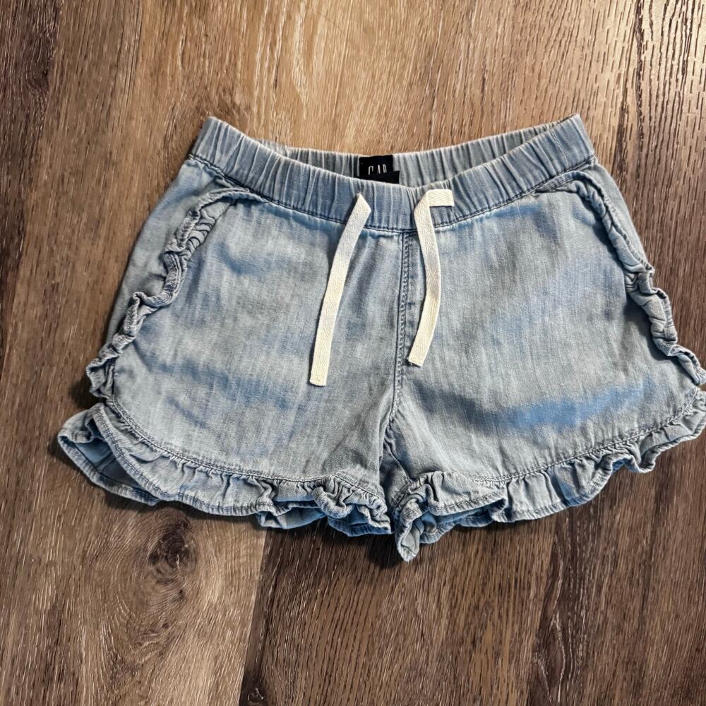 Gap Kids Girls Size XS 4-5 Soft Denim Chambray Cotton Shorts Ruffle Hem Pull On